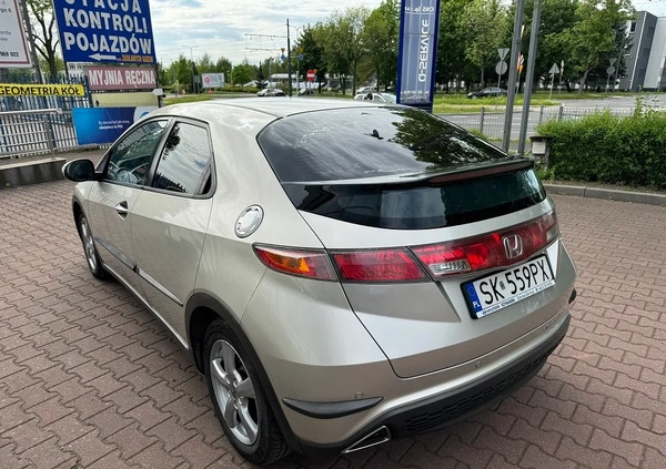 Honda Civic cena 15500 przebieg: 208000, rok produkcji 2006 z Alwernia małe 121